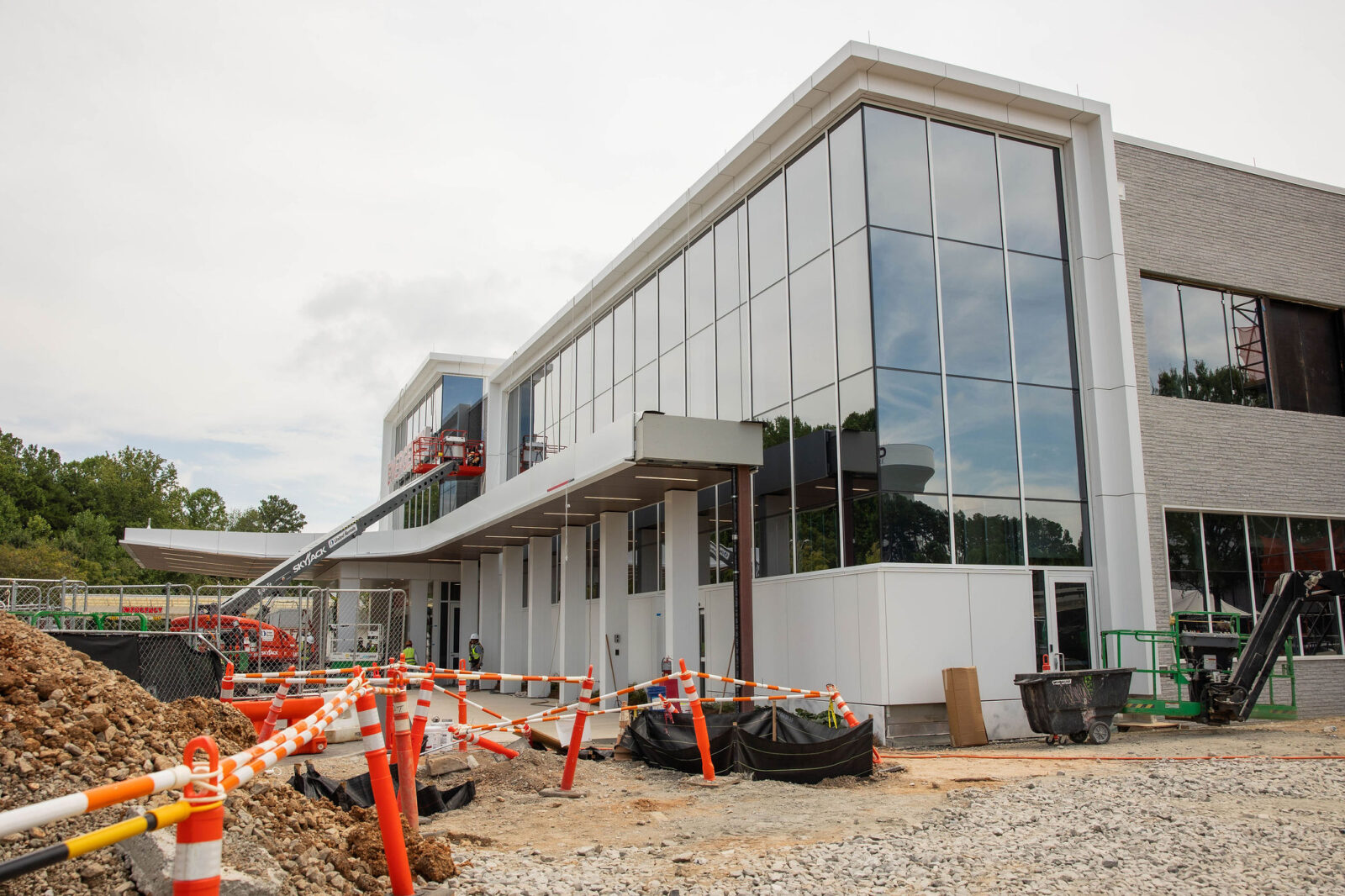 Northside Hospital Forsyth - occupied building renovation
